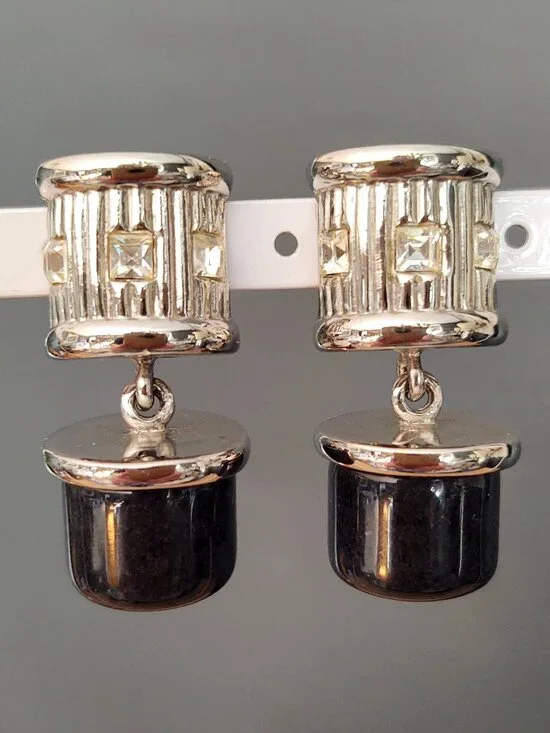 Vintage chunky silver and dark gray clip on earrings with cz accents - Picture 1 of 9